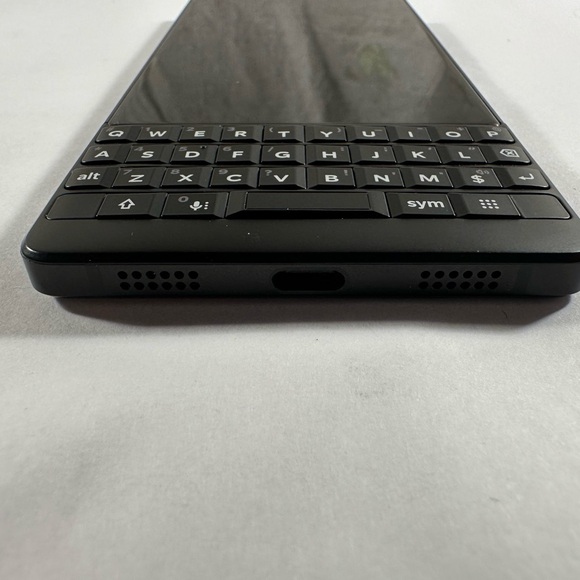 BlackBerry Key2 - Picture 3 of 6